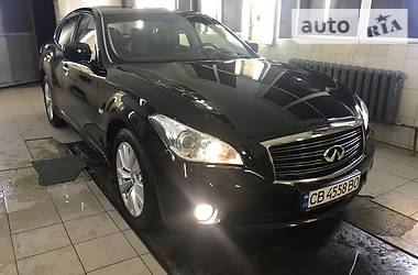 Седан Infiniti M37 2013 в 