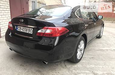 Седан Infiniti M37 2013 в 