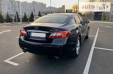 Седан Infiniti M37 2013 в Киеве