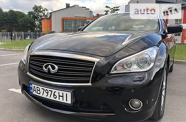 Седан Infiniti M37 2013 в 
