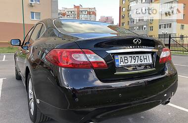Седан Infiniti M37 2013 в 