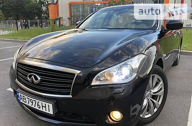 Седан Infiniti M37 2013 в 