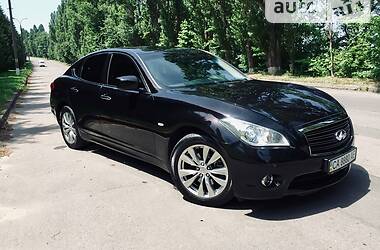 Седан Infiniti M37 2013 в 