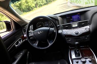 Седан Infiniti M37 2013 в 