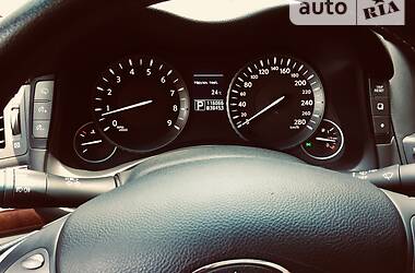 Седан Infiniti M37 2013 в 