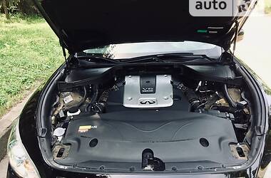 Седан Infiniti M37 2013 в 