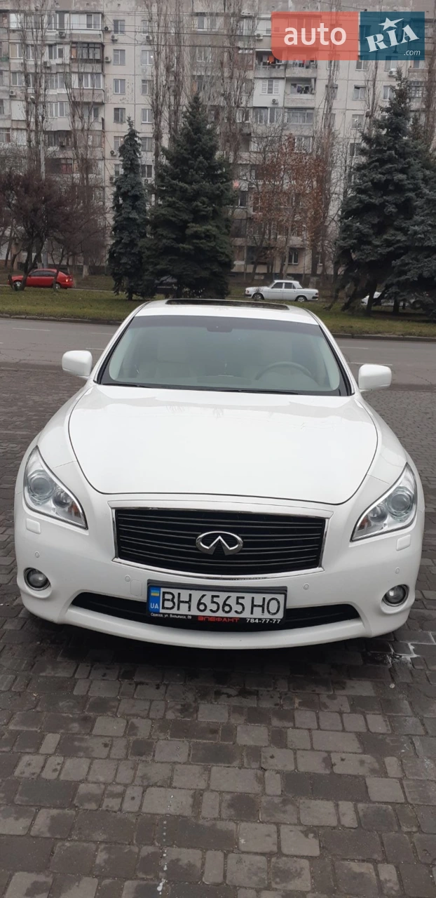 2011 Infiniti M - мініатюра 15