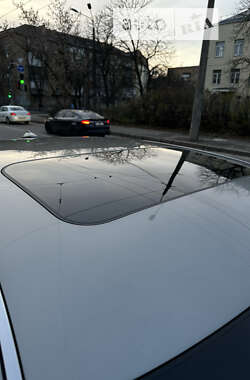 Седан Infiniti M37 2013 в 