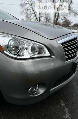 Седан Infiniti M37 2013 в 