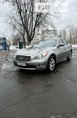 Седан Infiniti M37 2013 в 