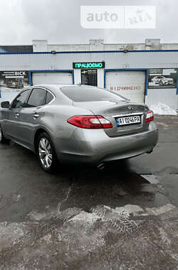 Седан Infiniti M37 2013 в 