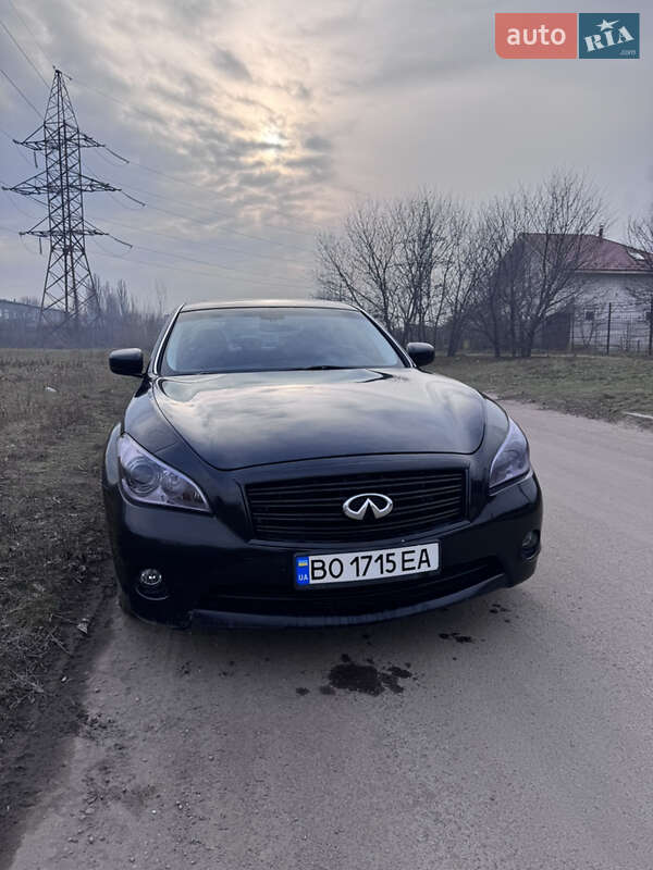 Седан Infiniti M37 2012 в Черкассах