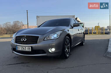 Седан Infiniti M37 2012 в 