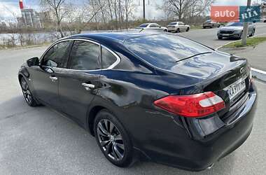 Седан Infiniti M37 2011 в 
