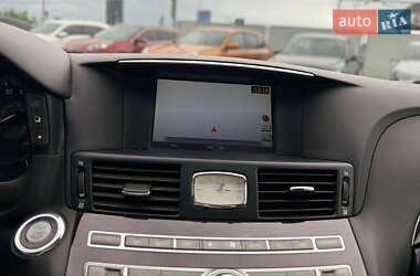 Седан Infiniti M37 2010 в 