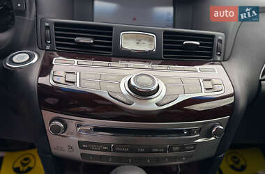 Седан Infiniti M37 2010 в 