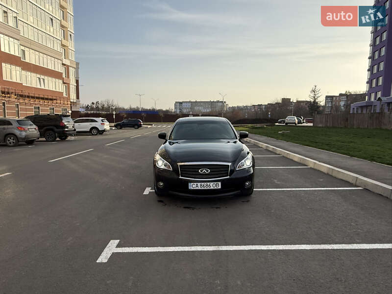Седан Infiniti M37 2013 в Умани фото 3 Седан Infiniti M37 2013 в Умани