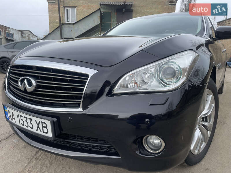 Седан Infiniti M37 2013 в Киеве