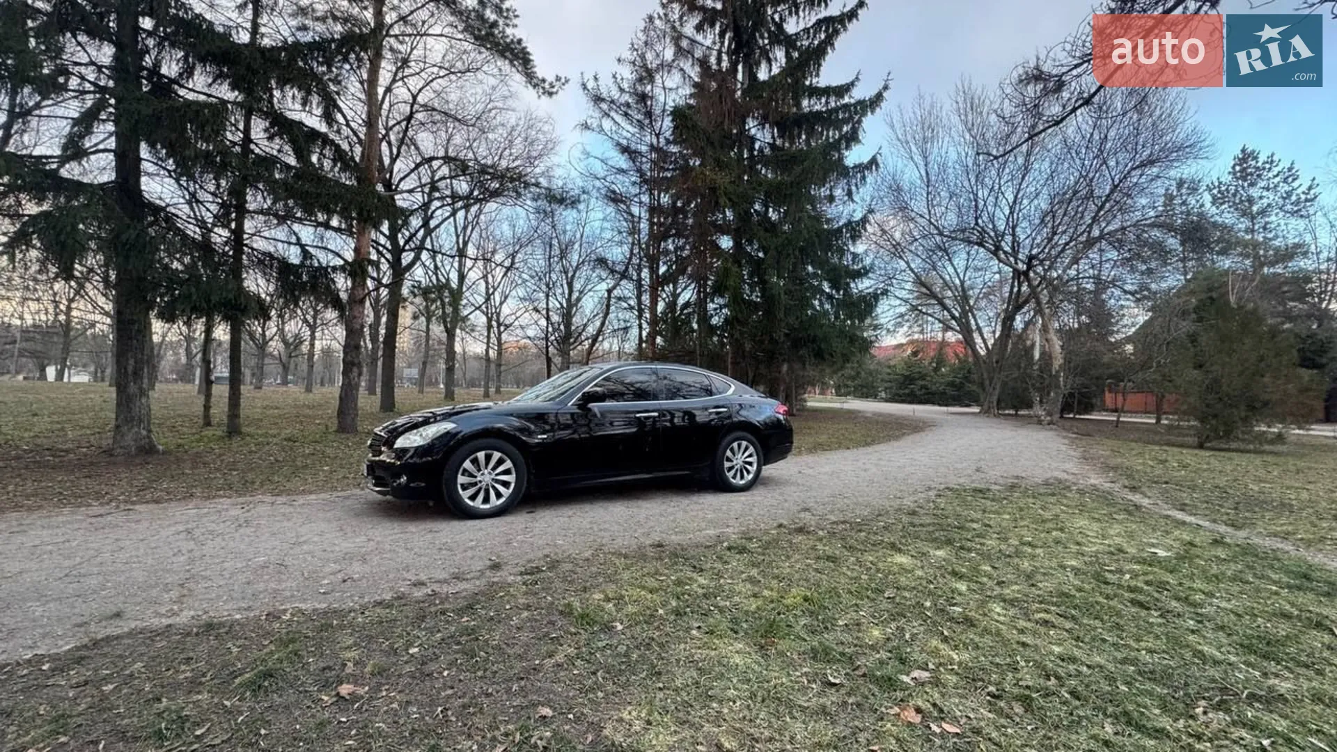 2011 Infiniti M - мініатюра 10