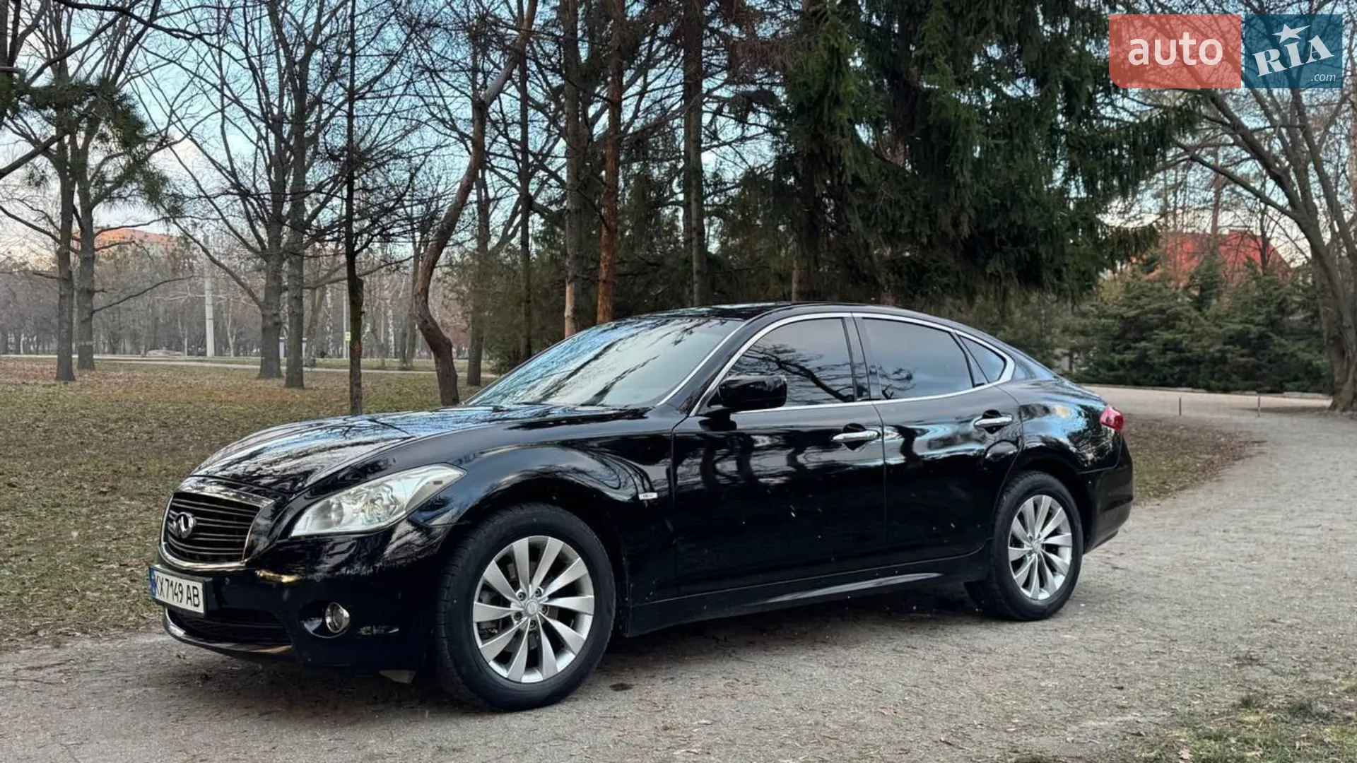 2011 Infiniti M - мініатюра 2