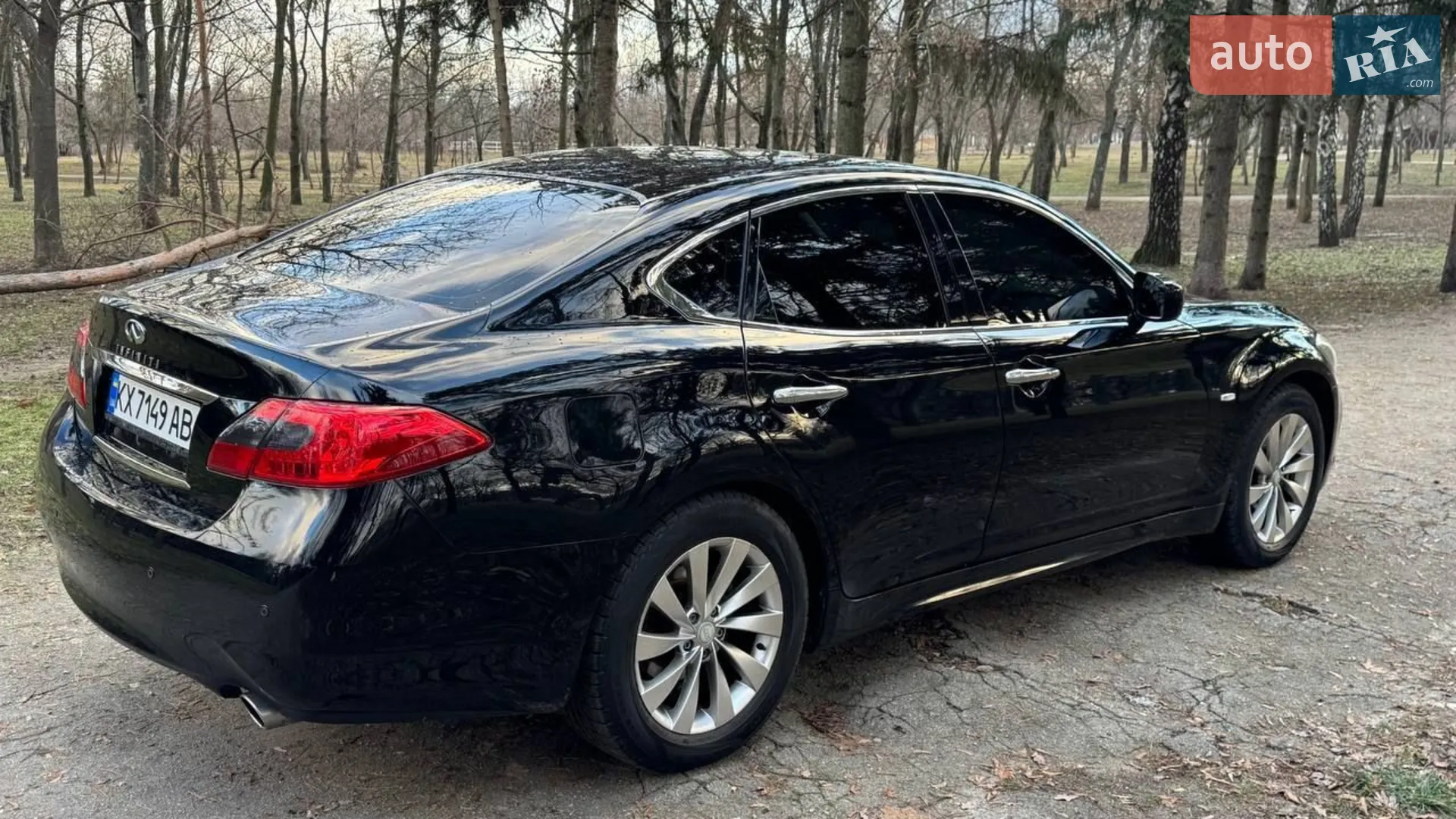 2011 Infiniti M - мініатюра 11