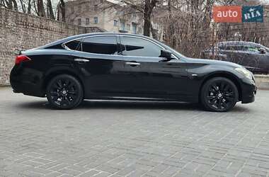 Седан Infiniti M37 2010 в Каменском