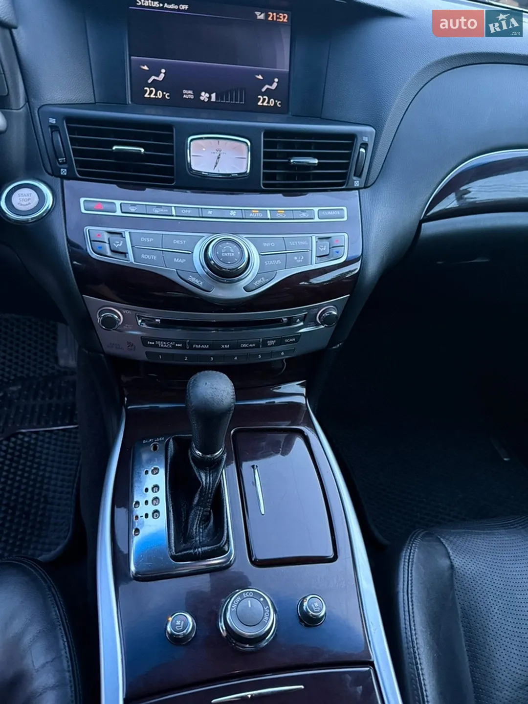 2010 Infiniti M - мініатюра 7