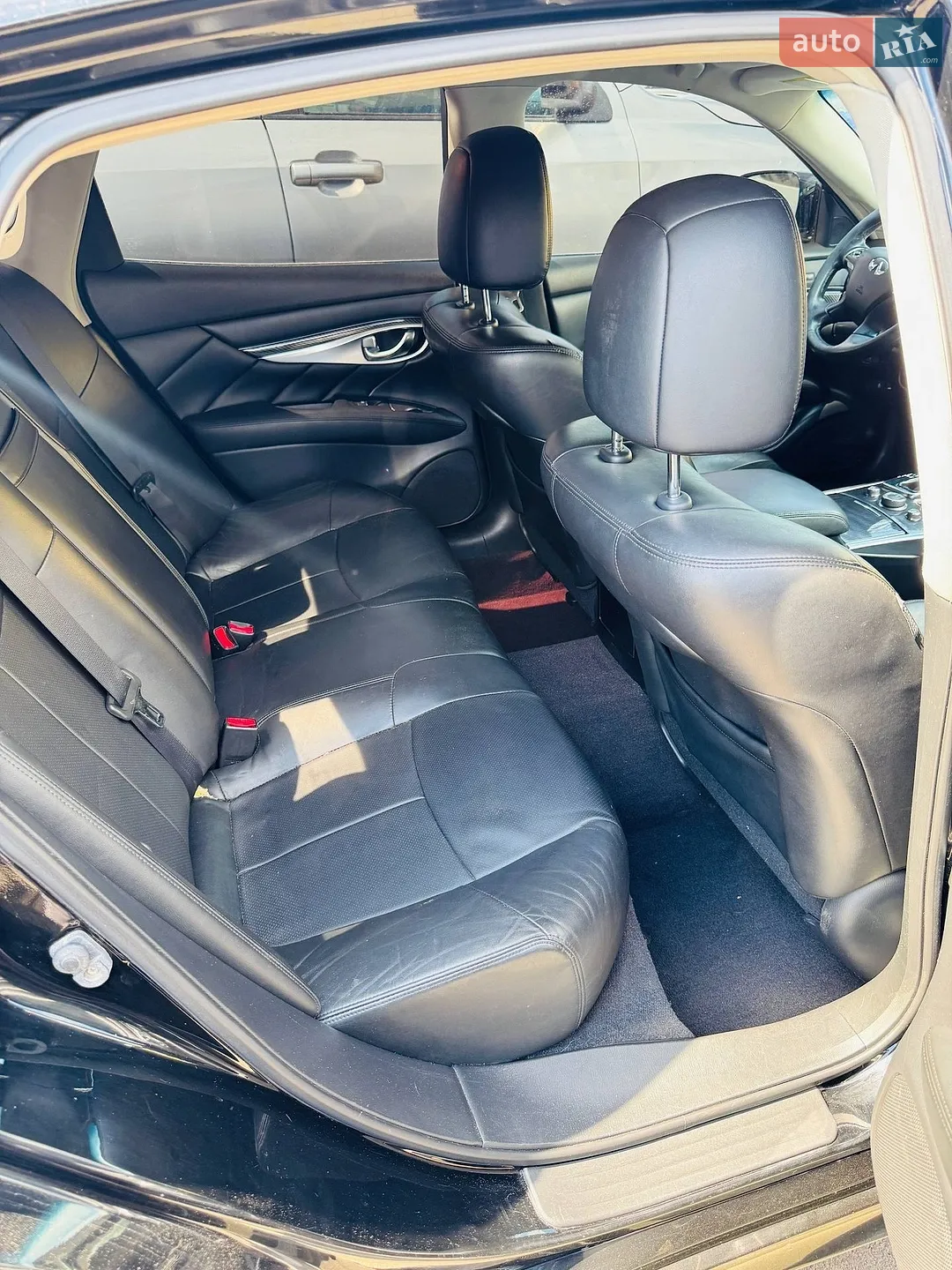 2012 Infiniti M - мініатюра 10