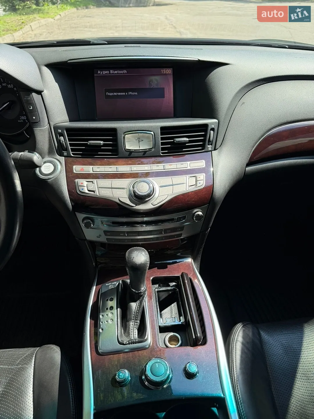2011 Infiniti M - мініатюра 9