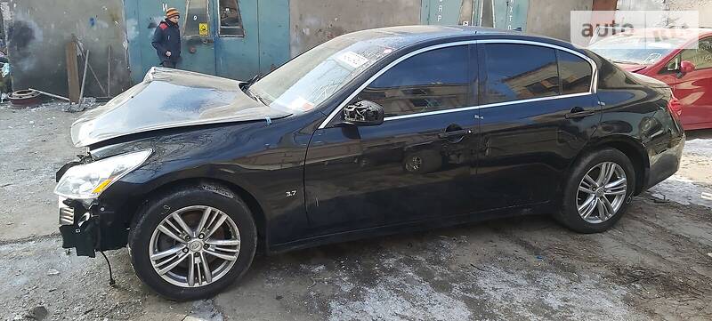 Infiniti Q 40