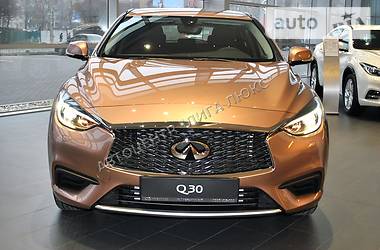 Хэтчбек Infiniti Q30 2017 в Хмельницком