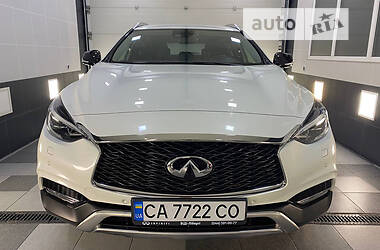 Хэтчбек Infiniti Q30 2017 в 