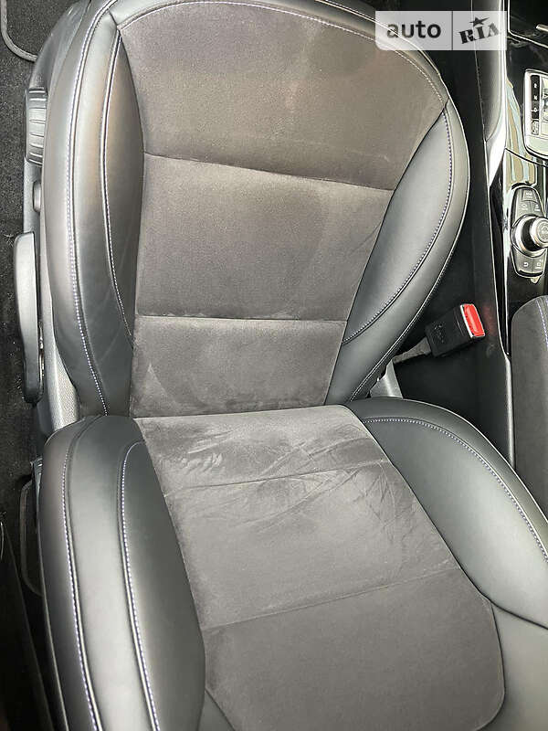 Хетчбек Infiniti Q30 2016 в Рівному