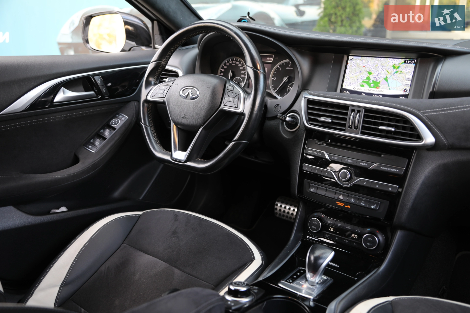 2016 Infiniti Q30 - мініатюра 9