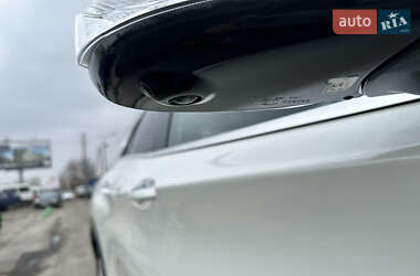 Хетчбек Infiniti Q30 2017 в 