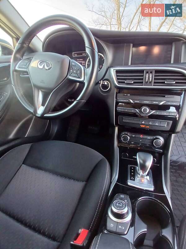 Хетчбек Infiniti Q30 2019 в Вінниці