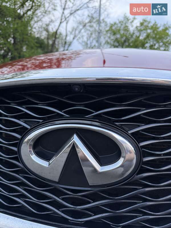 Хетчбек Infiniti Q30 2019 в Києві