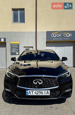 Хэтчбек Infiniti Q30 2016 в Ивано-Франковске