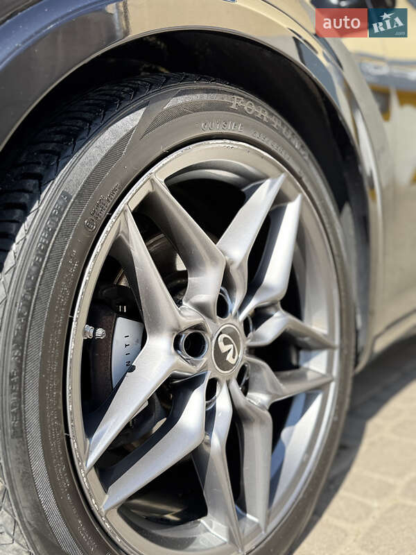 Хетчбек Infiniti Q30 2016 в Івано-Франківську