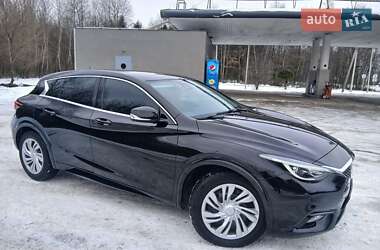 Хэтчбек Infiniti Q30 2016 в Калуше