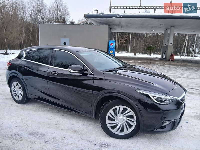 Infiniti Q30 2016 Infiniti Q30 2016