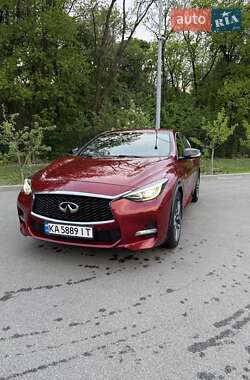 Хэтчбек Infiniti Q30 2019 в Киеве
