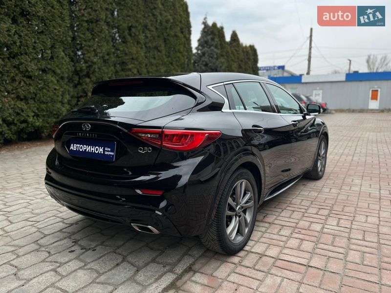 Хэтчбек Infiniti Q30 2017 в Белой Церкви фото 3 Хэтчбек Infiniti Q30 2017 в Белой Церкви