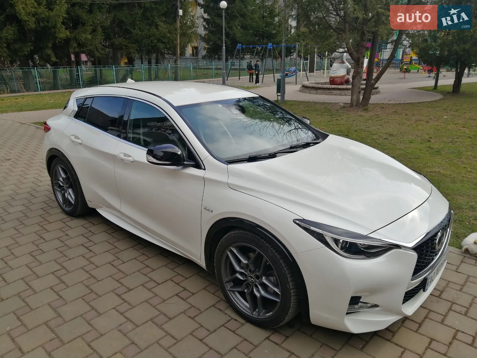 2016 Infiniti Q30 - мініатюра 3