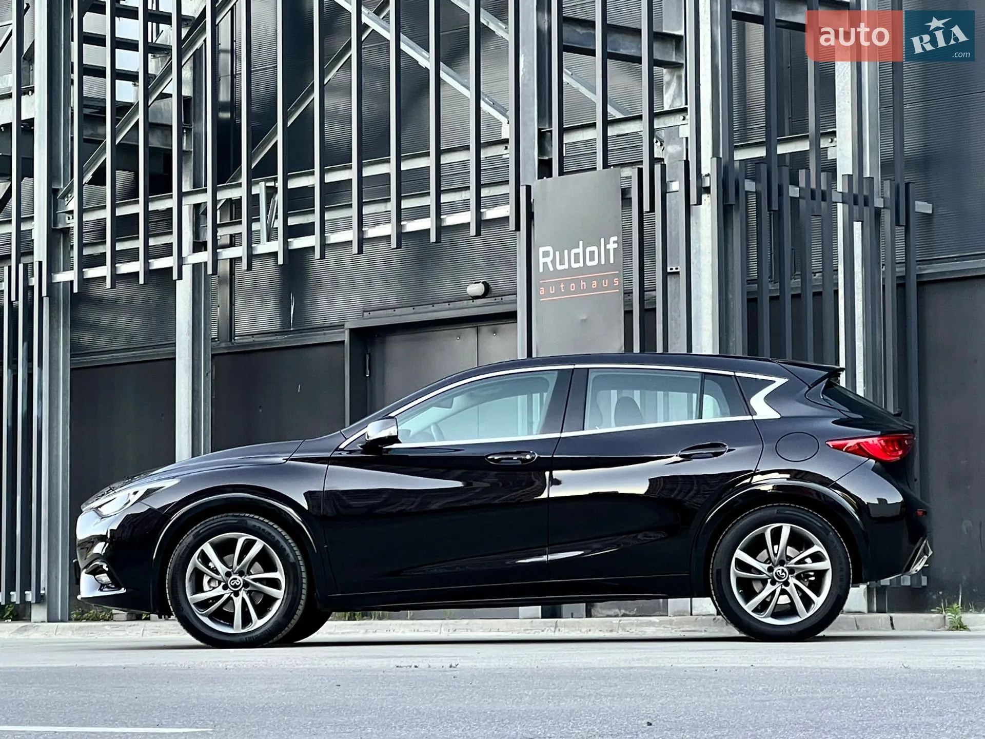 2017 Infiniti Q30 - мініатюра 9