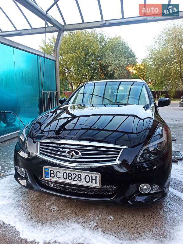 Седан Infiniti Q40 2014 в Львове