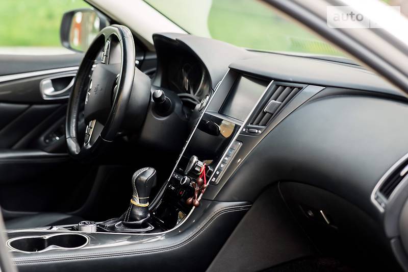 Седан Infiniti Q50 2015 в Львові фото 13 Седан Infiniti Q50 2015 в Львові