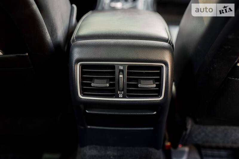 Седан Infiniti Q50 2015 в Львові фото 21 Седан Infiniti Q50 2015 в Львові