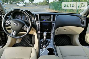 Седан Infiniti Q50 2016 в 
