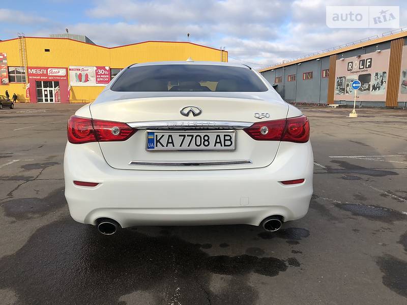 Седан Infiniti Q50 2015 в Житомирі